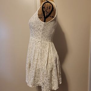 Forever 21 Lace A-Line Babydoll Dress